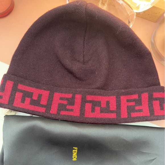 Fendi Accessories - 𝅺Fendi Beanie